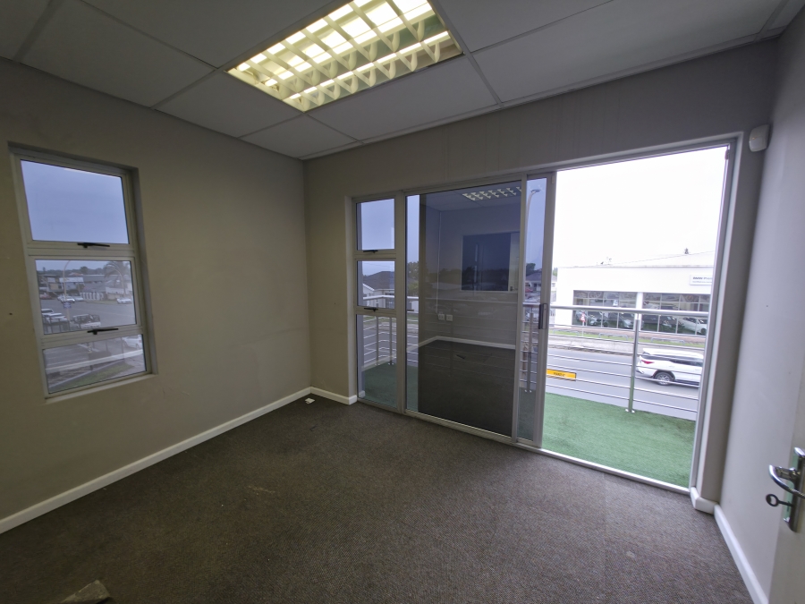 To Let Commercial Property for Rent in Berea Eastern Cape